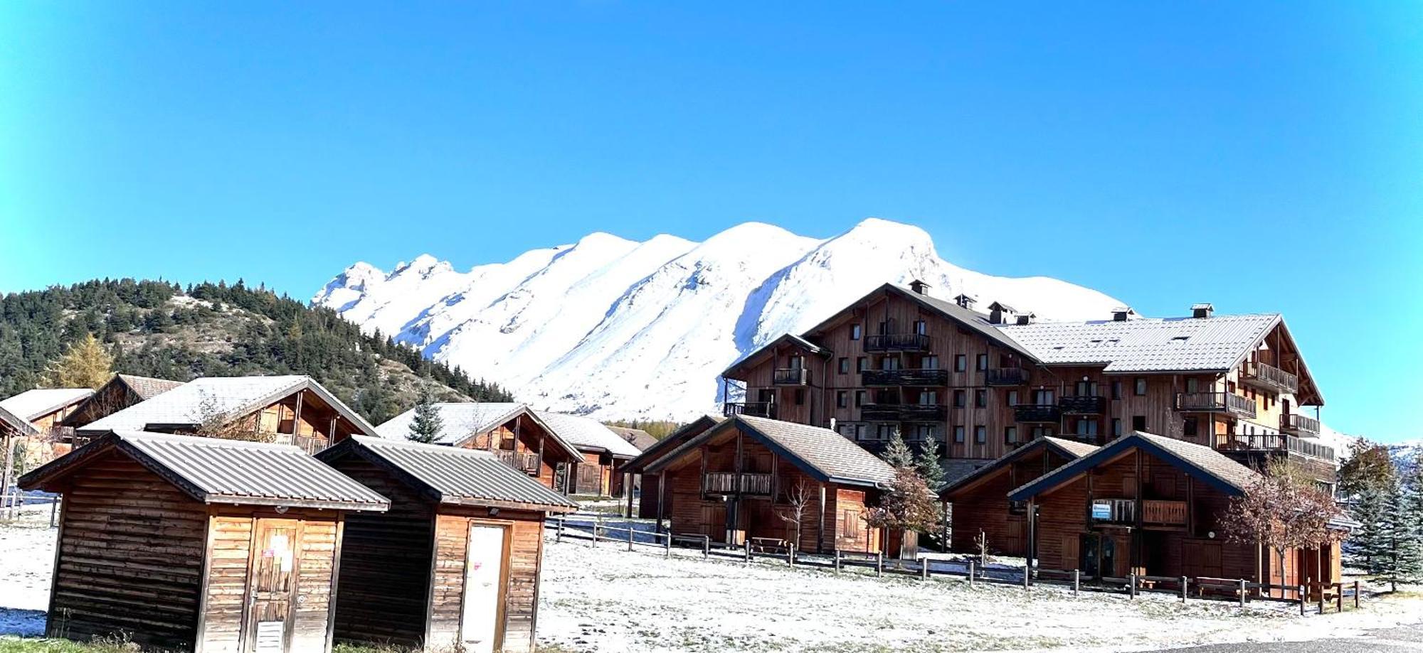 Appartement Chalets Du Super D Saint-Étienne-en-Dévoluy Exterior foto